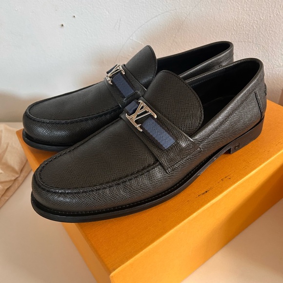 LOUIS VUITTON. Major Loafer. Mens size 9.5 - Picture 6 of 12
